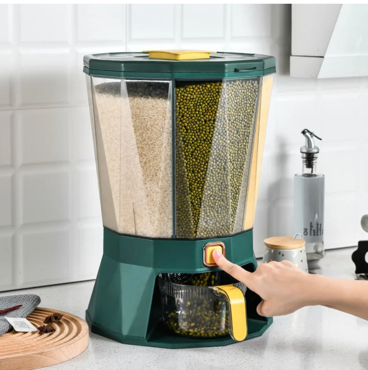 Transparent rotatable rice bucket large capacity grain storage dispenser